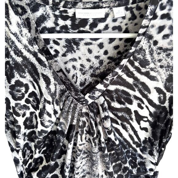 New York & Company Women’s Leopard Print Blouse V Neck Size M - Picture 4 of 7